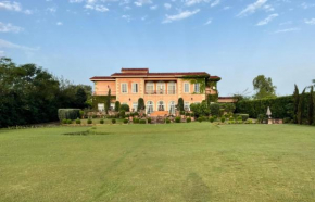 Italian Manor